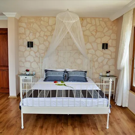 Vila Berat *